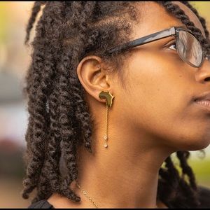 Afro drop earring